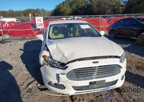 2013 Ford Fusion Hybrid Se from USA, damaged, VIN 3FA6P0LU4DR386437